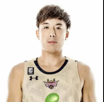 https://img.da-china.com/img/basketball/player/9f9d2819e1db9fdba3c26379c9a7a23c.png